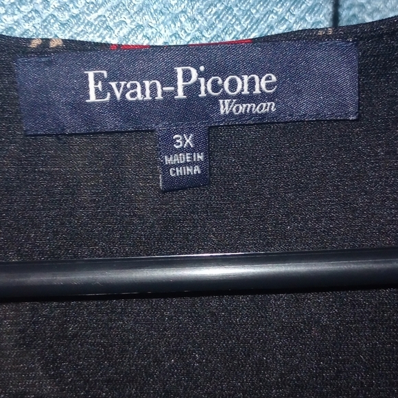 (3x) Evan Picone Women's Floral Wrap Blouse - Picture 3 of 6